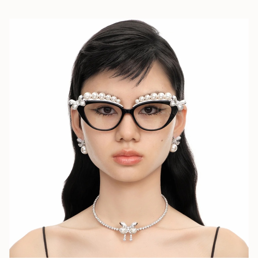ShuShu/Tong x YVMIN Collaboration – Pearl Flower Glasses. Authentic. New.